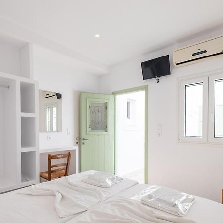 Lorenzo Studios And Suites Paros Naousa Eksteriør billede