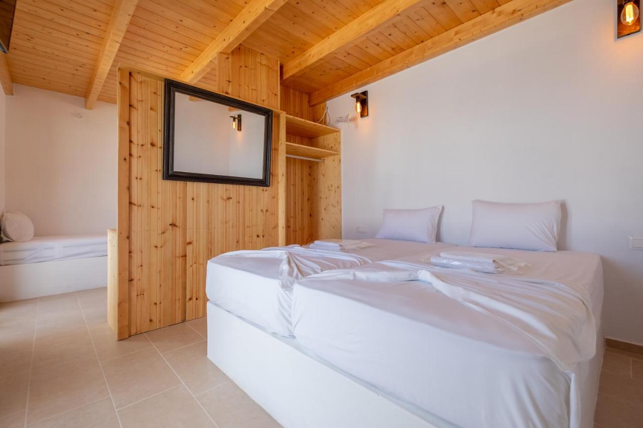 Lorenzo Studios And Suites Paros Naousa Eksteriør billede