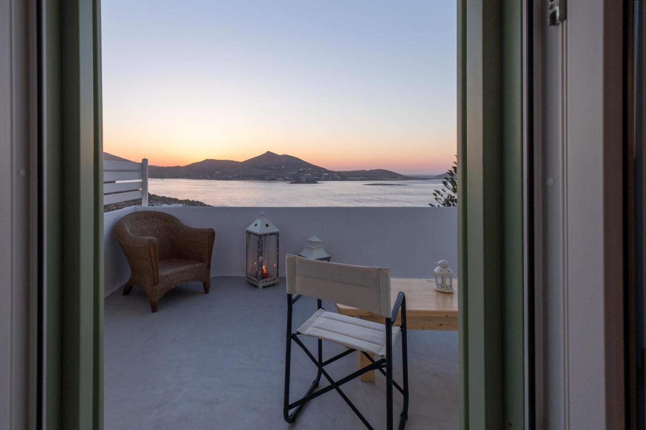 Lorenzo Studios And Suites Paros Naousa Eksteriør billede