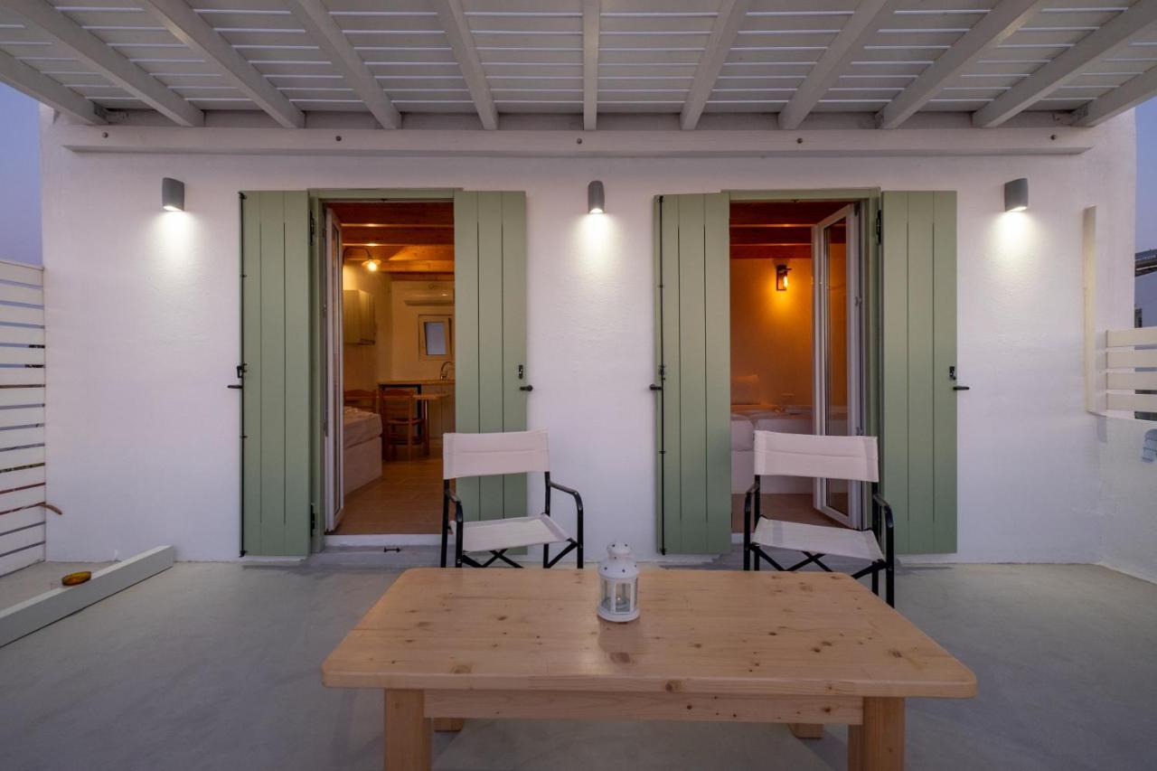 Lorenzo Studios And Suites Paros Naousa Eksteriør billede