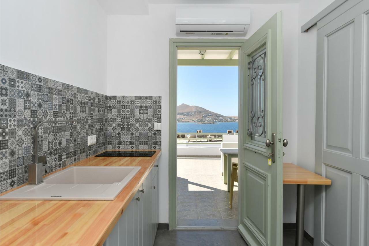 Lorenzo Studios And Suites Paros Naousa Eksteriør billede